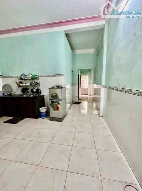 NHÀ 2 TẦNG SƠN TRÀ- MẶT TIỀN ĐƯỜNG 10m5 - ĐỐI DIỆN CHỢ - VỈA HÈ 5m - THUẬN TIỆN KINH DOANH - 1