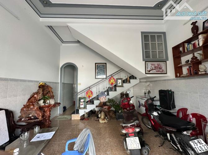 Nhân - Cực rẽ nhà mặt tiền Phạm Văn Đồng ngang 5m chỉ 6tỷ2 - 1