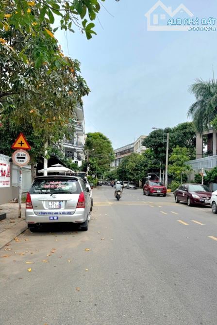 MẶT TIỀ.N SÁT KÊNH THA.M LƯƠN.G - AEO.N MA.LL - ĐƯỜNG XE TẢI - ( 4X18M ) - 1