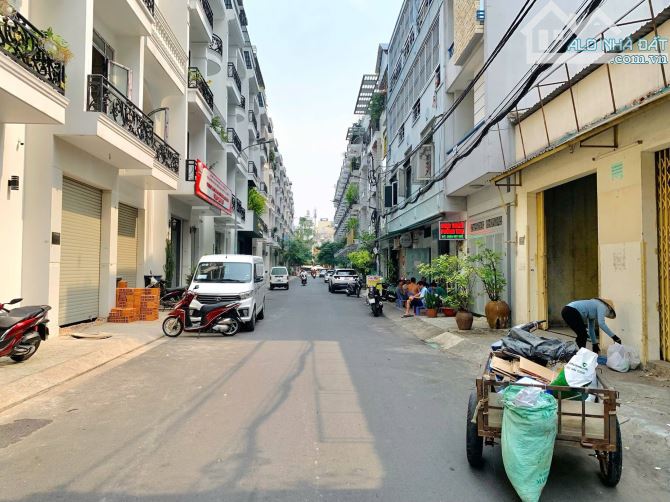 Bán nhà hẻm 212 Thoại Ngọc Hầu, phường Phú Thạnh, quận Tân Phú dt 8x19m giá 19,9 tỷ - 1