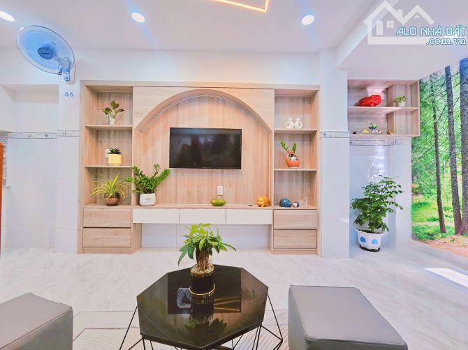 Bán nhà mới 2 tầng Quang Trung , P10 , 28m2 , 3,4tỷ TL nhẹ - 1