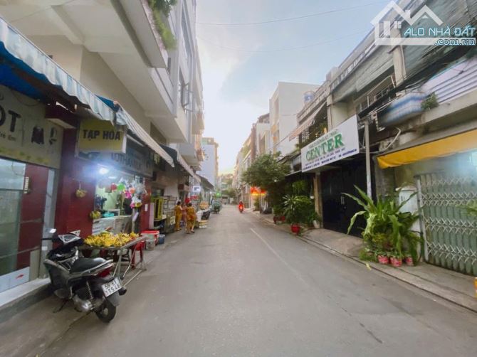 CHÍNH CHỦ 1 ĐỜI BÁN NHÀ 2 TẦNG- DT 4.25m ❌16.5m( nở hậu nhẹ) đường TRƯƠNG CÔNG ĐỊNH - 1