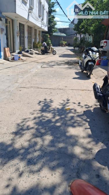 Lô đất 149m² full thổ cư – hẻm xe hơi 6m – cách Lê Văn Lương 100m – SHR – xây tự do - 1