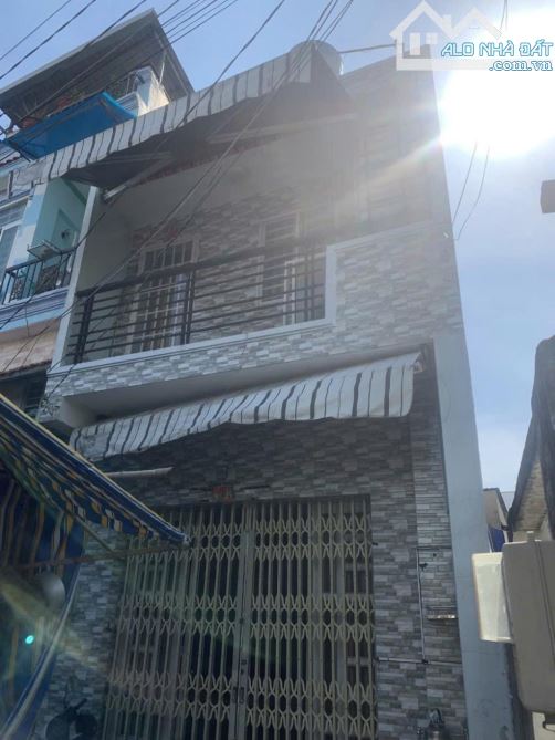 HÀNG HOT _ KỀ BÊN TÊN LỬA QUẬN 6 - TỈNH LỘ 10 - HẺM 4M THOÁNG - NHÀ 2 TẦNG - 50M² - - 1