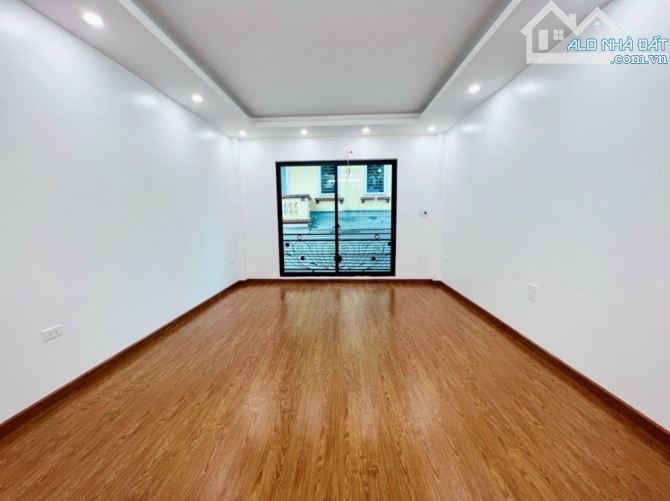 NHÀ ĐẸP XUÂN ĐỈNH - LÔ GÓC - Ô TÔ - 40m2 x 5 Tầng x Mặt tiền: 4M - VIEW ĐẸP - CHỈ 7.5 TỶ - 1