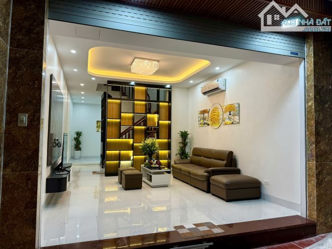 B.A.N NHÀ PHÂN LÔ -Ô TÔ  ĐỖ CỬA,PHỐ VĂN CAO - BA ĐÌNH, GIÁP TÂY HỒ 50M 13TY - 1
