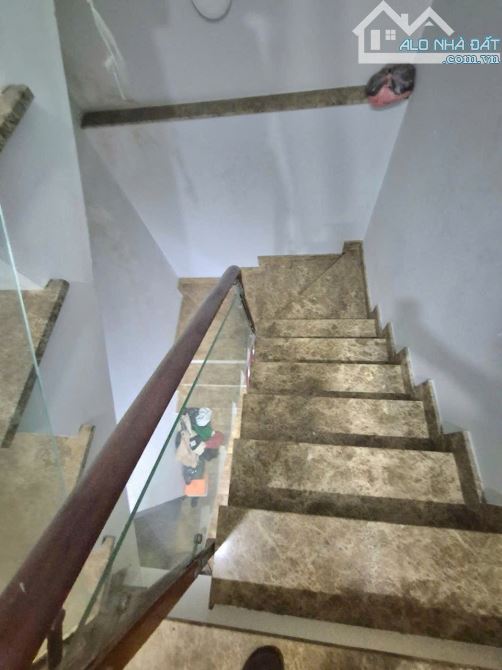 🌈🌸LẠC LONG QUÂN -TÂN BÌNH- GIÁP Q10-44M2-4 TẦNG -CHỈ 6,9TỶ .  +Diện tích: 4 x 11m (44m²) - 1