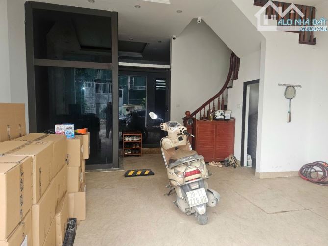 BÁN NHÀ PHỐ VĂN LA, HÀ ĐÔNG_6 TẦNG THANG MÁY_PHÂN LÔ VỈA HÈ_MẶT TIỀN BỀ THẾ_KHU DÂN TRÍCAO - 1