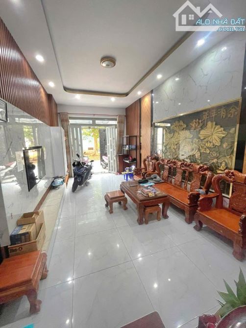 [TÂN PHÚ] TÔ HIỆU- HOÀ BÌNH- HXH 7M-NHÀ ĐÚC BTCT 4x22m- 1 trệt 2 lầu sân thượng- 9.x Tỷ - 1