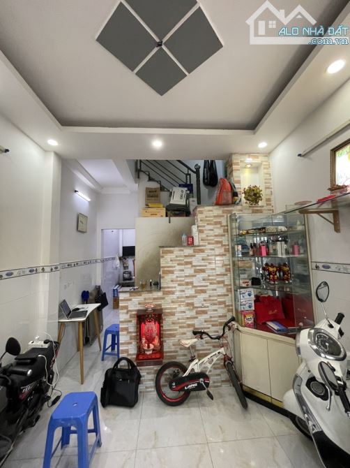 Bán nhà HXH Chiến Lược, Bình Trị Đông, Bình Tân, 26m2 - 2 tầng, chỉ hơn 3 tỷ - 1