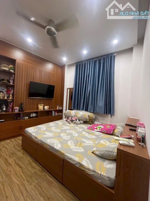 VƯỜN LÀI- LUỸ BÁN BÍCH- 4x13mx3 tầng- HXH 6m- Định cư bán nhanh- 7.x Tỷ - 1