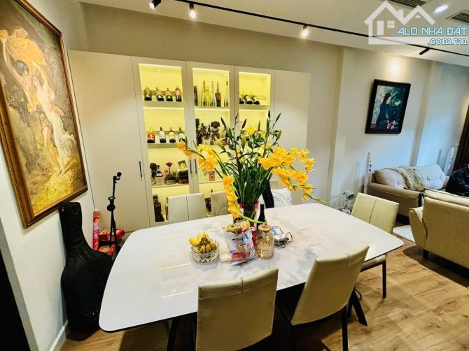 Siêu Chất! mặt phố Nguyễn Khả Trạc, ôtô tránh, vỉa hè rộng, KD đỉnh, ô thang máy, 62m² 5T - 1