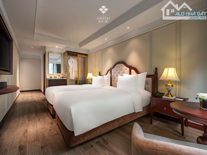 Bán Khách sạn 𝟒 sao Mặt Phố Bảo Khánh, 295m2, 11 Tầng - Giá 300 tỷ- doanh thu 𝟒 Tỷ/tháng - 11