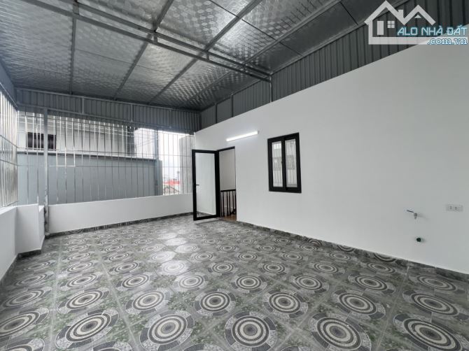 Bán Căn Nhà Phố Ngọc Trì 5 Tầng Mới Tinh Thông Thoáng Gần Oto - 12