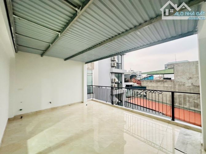 Nhà Tôn Đức Thắng, 45m2, 7 tầng thang máy, gần phố, mt 7m, kinh doanh, vị trí cực đẹp, ở n - 12