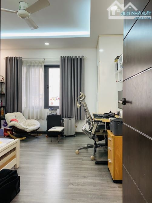 NHÀ ĐẸP KHU K300- DT 9x10mx3 tầng- thiết kế đẹp như căn hộ cao cấp - 12
