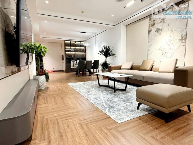 CHÍNH CHỦ CẦN BÁN CĂN HỘ TẠI TOÀ E KĐT NAM THĂNG LÒNG DT 123M2, Giá 8,98 tỷ - 12