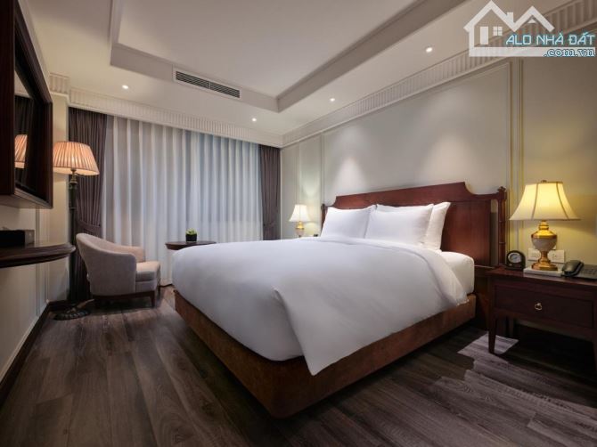 Bán Khách sạn 𝟒 sao Mặt Phố Bảo Khánh, 295m2, 11 Tầng - Giá 300 tỷ- doanh thu 𝟒 Tỷ/tháng - 12