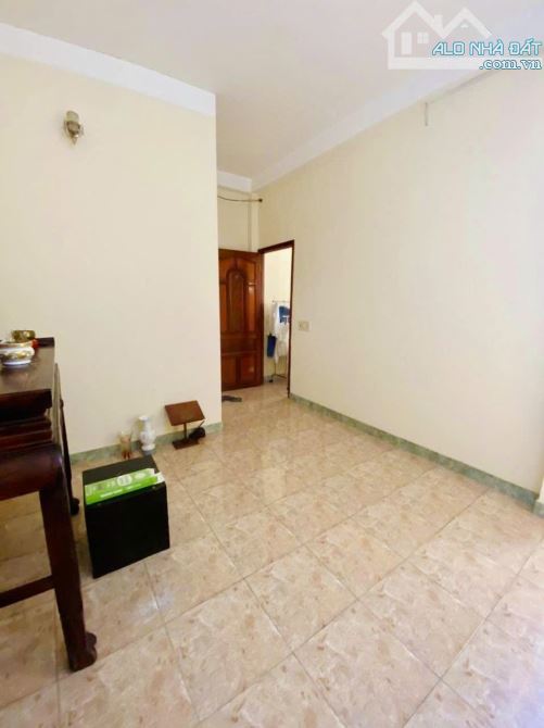 THÍCH QUẢNG ĐỨC - HẺM Ô TÔ THÔNG - NGANG 5M HIẾM - 3 TẦNG - 62M2 - 11 TỶ - 13