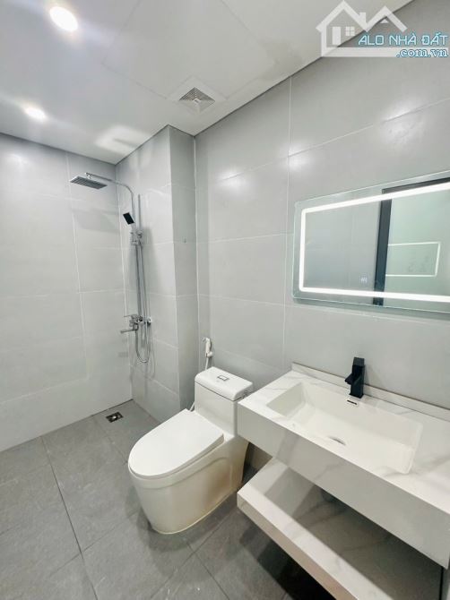 Nhà Tôn Đức Thắng, 45m2, 7 tầng thang máy, gần phố, mt 7m, kinh doanh, vị trí cực đẹp, ở n - 14