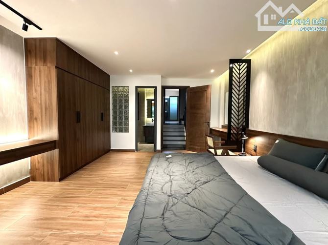 ĐÃ CHÂN DÀI CÒN SINH ĐÔI. •2 Nhà đẹp xây mới 6 Tầng, Thang máy, Full nội thất Luxury - - 15