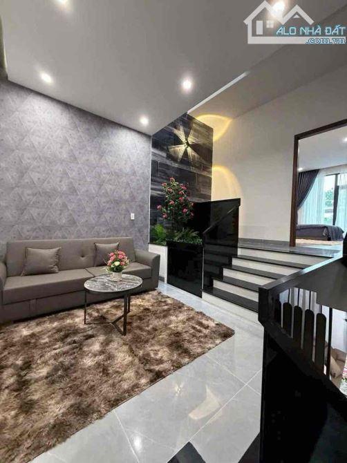 Cc cần bán gấp nhà 3 tầng MT KD VIP đường Hoà Mình 14, giá chỉ nhỉnh 5 tỷ. - 15