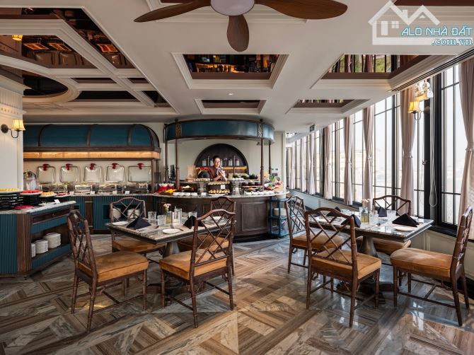 Bán Khách sạn 𝟒 sao Mặt Phố Bảo Khánh, 295m2, 11 Tầng - Giá 300 tỷ- doanh thu 𝟒 Tỷ/tháng - 16