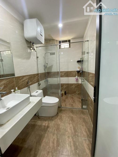 Bán nhà Hồng Hà, Hoàn Kiếm 40m, ô tô gần , giá hơn 7 tỷ. - 2