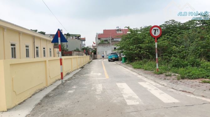 Tân An Hiền Ninh Sóc Sơn - 89m chỉ hơn 2 tỷ. Ô tô chạy vòng quanh - 2