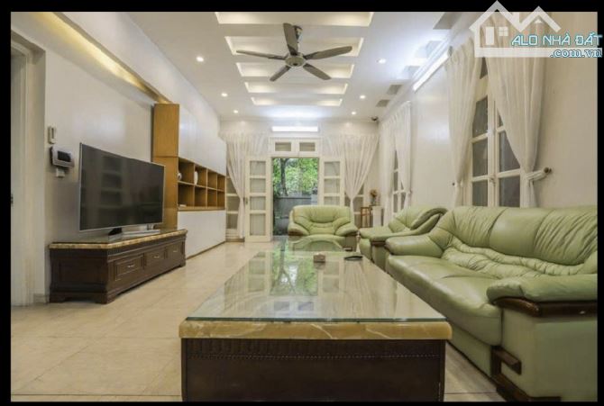Bán Biệt thự vip Ciputra, Tây Hồ Mặt đường đôi trung tâm 230m2, 3 tầng, mt 10m, 60 tỷ - 2