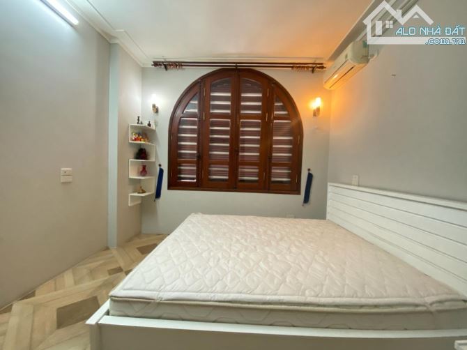 BÁN NHÀ XUÂN TẢO - CẠNH NGOẠI GIAO ĐOÀN - MẶT TIỀN 7.04M - 76M2 GIÁ 19.8 TỶ - NHÀ DÂN XÂY - 2