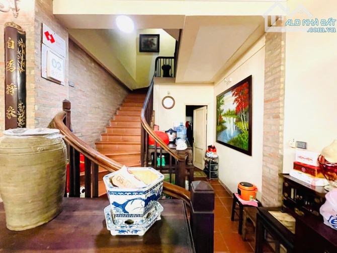Nhà dân xây 87m2 4 tầng mặt tiền 6,2m -  2 mặt phố - Kinh doanh đỉnh - - 2