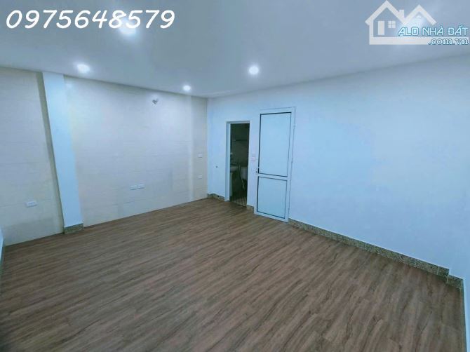 Bán nhà ngõ Chợ khâm thiên 45m 6 tầng khép kín Gần phố Giá tốt - 2