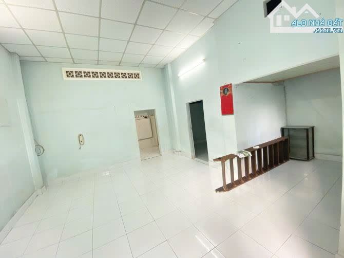 Bán nhà Mặt Tiền đường 2 Trường thọ, Thủ Đức. Giá 15 tỷ/135m2 - 2