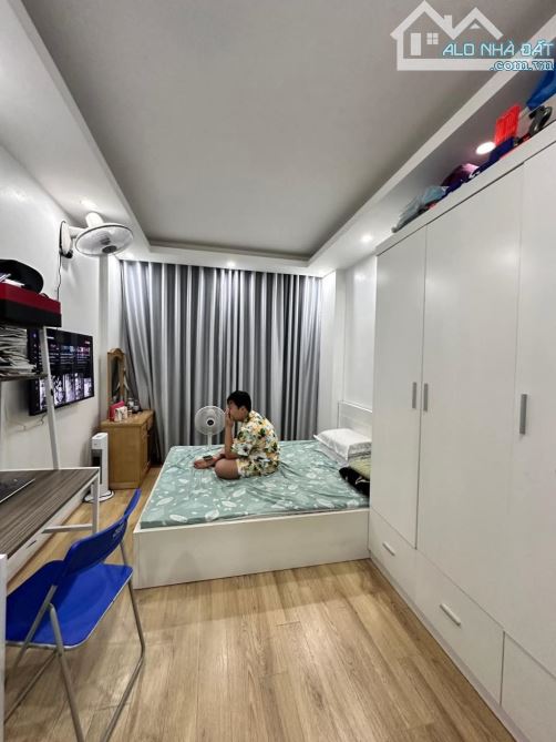 HOMESTAY ĐẸP, NGÕ NÔNG SÂN THOÁNG – 6 tầng ngõ 108 Ngọc Hà 23m chỉ 5.9 tỷ - SĐCC VUÔNG - 2