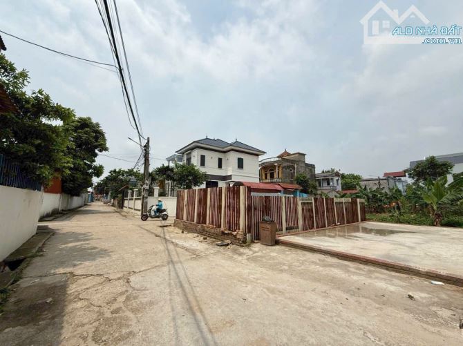 Hiếm 51m Xuân Nộn giá nhỉnh 3 tỷ đường BMW tránh - 1