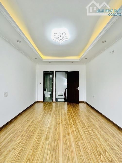 Bán Nhà Đại Mỗ, 35m, 5T, Chào 5.8 Tỷ, Ô TÔ 15m - 2