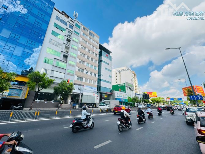 Bán toà nhà văn phòng hạng C 2 mặt tiền Nguyễn Văn Trỗi Hầm 9 tầng - 2
