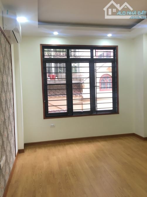 Chính chủ  Cần bán gấp căn mặt ngõ Xuân Thuỷ - Kinh doanh sầm uất!! .Giá nhỉnh 14 tỷ - 2