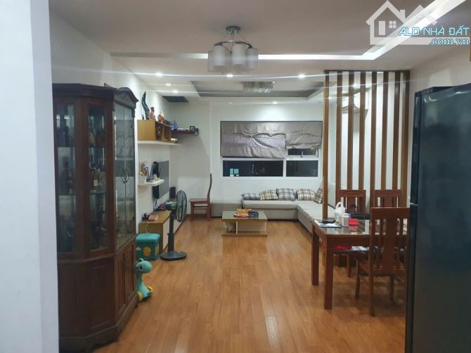 BÁN CĂN HỘ CAO CẤP GOLDEN PALACE MỄ TRÌ – 85M² – 2PN – FULL NỘI THẤT – Ở NGAY – GIÁ 6.2 tỷ - 2