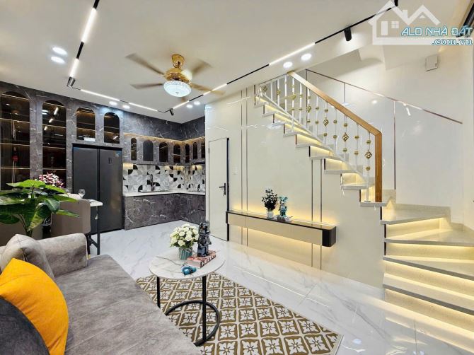 BÁN NHÀ NGUYỄN THÁI SƠN MỚI ĐẸP Ở NGAY - 2