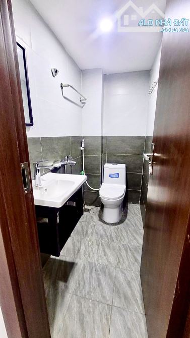 Bán nhà trung tâm đống đa fun nội thất đẹp cách ô tô đỗ 30m khách mua về ở ngay - 2