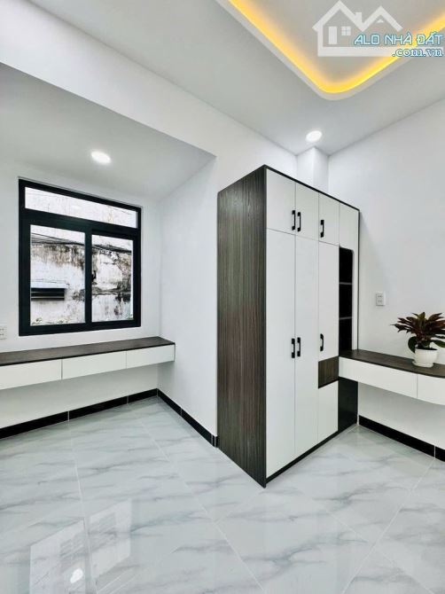 🌹NHÀ  ĐẸP GÒ VẤP 4 TẦNG - GẦN MT NGUYỄN THÁI SƠN - GÒ VẤP - 42M²- 5PN - 2