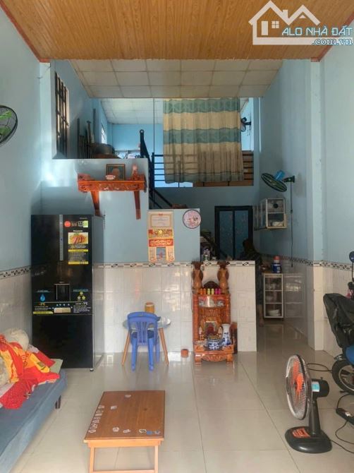 CHỦ GỞI BÁN NHÀ GÁC LỬNG (DT: 52M2) SỔ RIÊNG THỔ CƯ 100% NGAY UBND P. TÂN VẠN. GIÁ 1,5 TỶ - 2