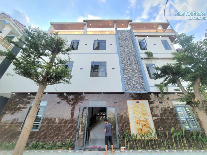 6,8Tỷ TL🔥Bán nhà Hoàn Công góc 2 mặt tiền, đường trục chính KDC p.Bình Chuẩn, Tp Thuận An - 2