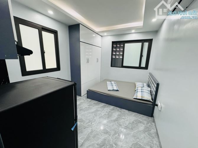 CHDV TRUNG TÂM CẦU GIẤY - 90Mx 8 TẦNG THANG MÁY - 30 CĂN HỘ FULL NỘI THẤT -  120TR/ THÁNG - 2