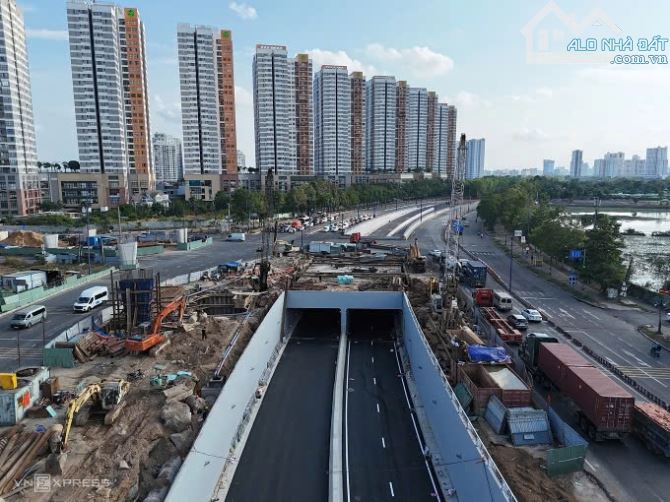 Bán tòa nhà văn phòng ngang 10m, có hầm đoạn đep Lương Định Của, giá tốt nhất tuyến đường - 2