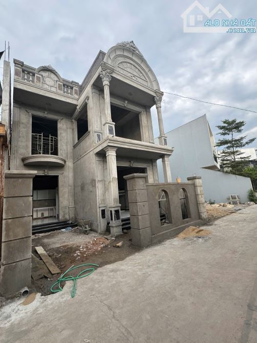 Bán nhà Kiệt 82 Quảng TẾ, Huế mới xây giá chỉ 3t3xx - 2