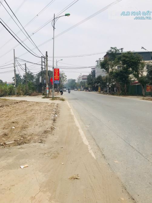 Khu đấu giá Dục Tú , view khu công nghiệp, 70m2 trục liên xã - 2