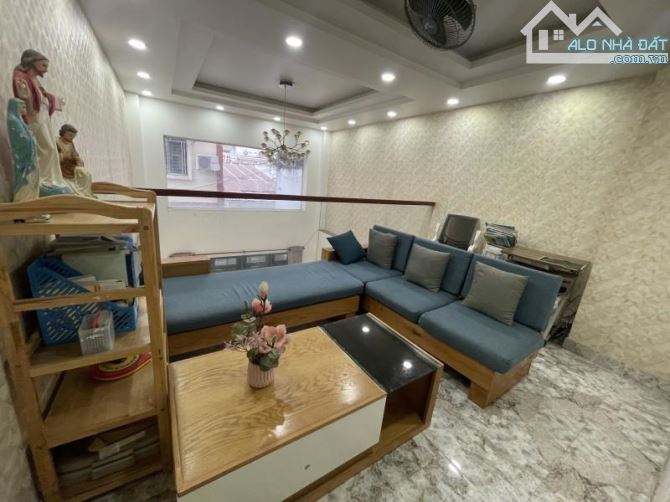 **Bán biệt thự HXH Tân Hải**, p13 quận Tân Bình; (5,2*17) 4 tầng VIP chỉ 13,7 tỷ - 2